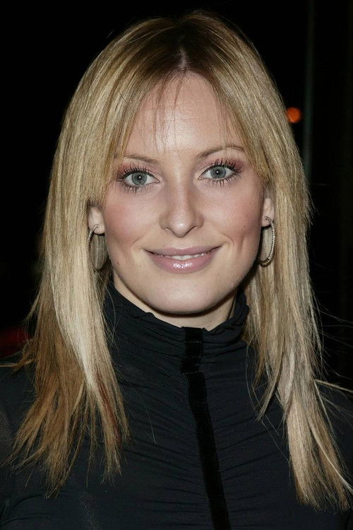 Joanna Taylor as Sarah Henley