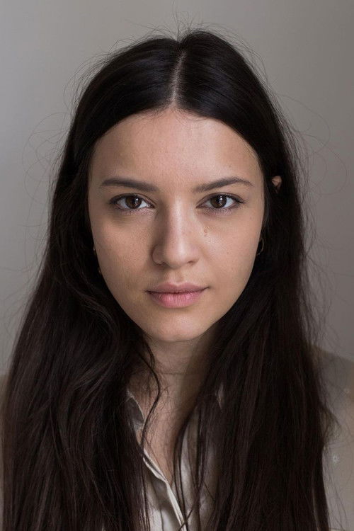 Kristína Martanovičová as Girl