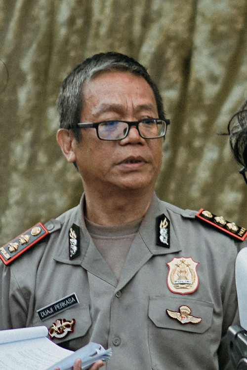 Harris Priadie Bah as Yanto