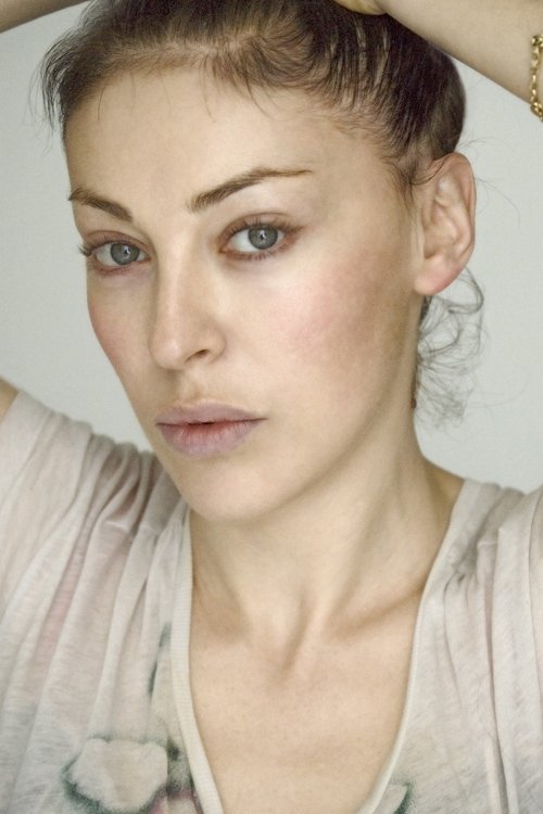 Doraly Rosa as Kim