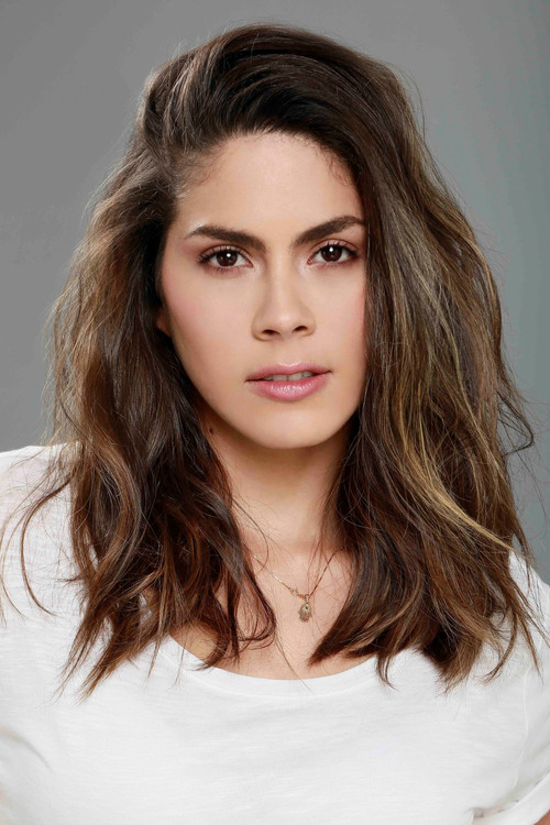 Katherine Castrillón as Erika