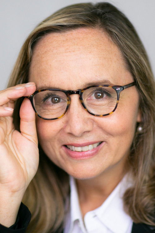 Isabelle Miller as Meredith (voice)