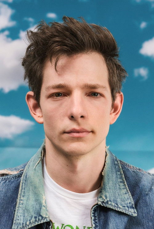 Mike Faist as Riff