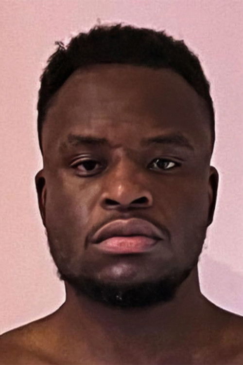 Darryl Tapfuma as Self