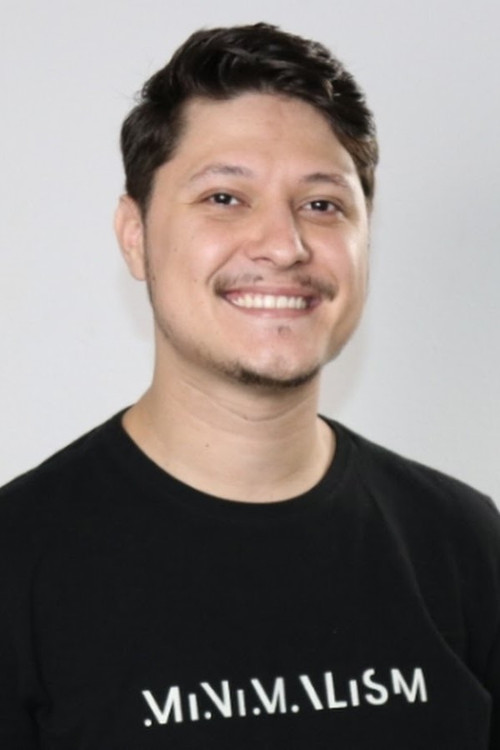 Jhonny Trombiny as Jota Pê