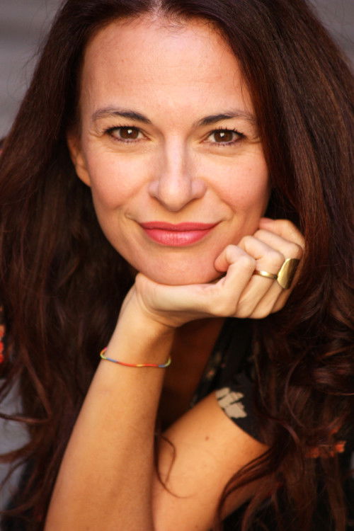 Sara Cianfriglia as Mia's Mother