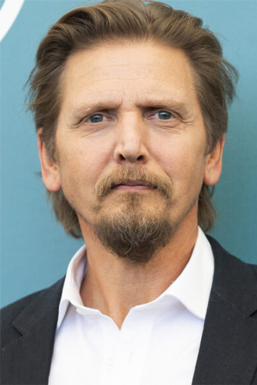 Barry Pepper as Mike Strank
