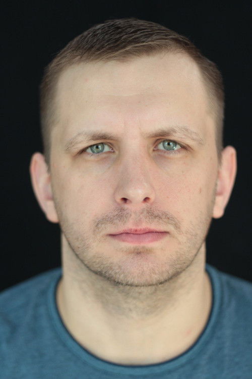 Evgeny Mikhaylenko as Мент