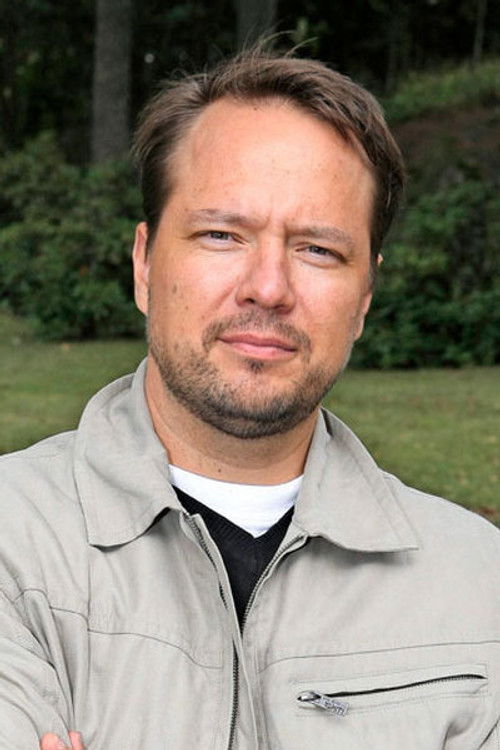 Misa Nirhamo as Janne Mäkimaa