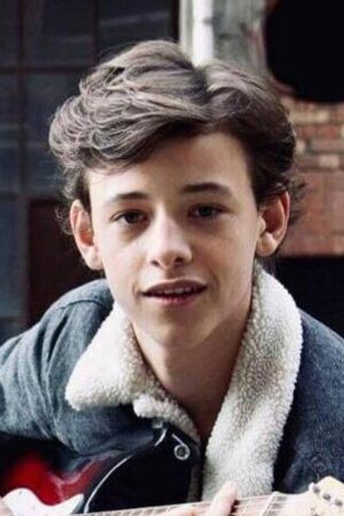 Zion Luts as Sem De Bruyn