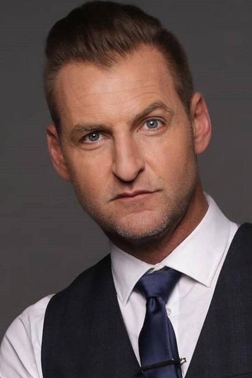 Altus Theart as Boet