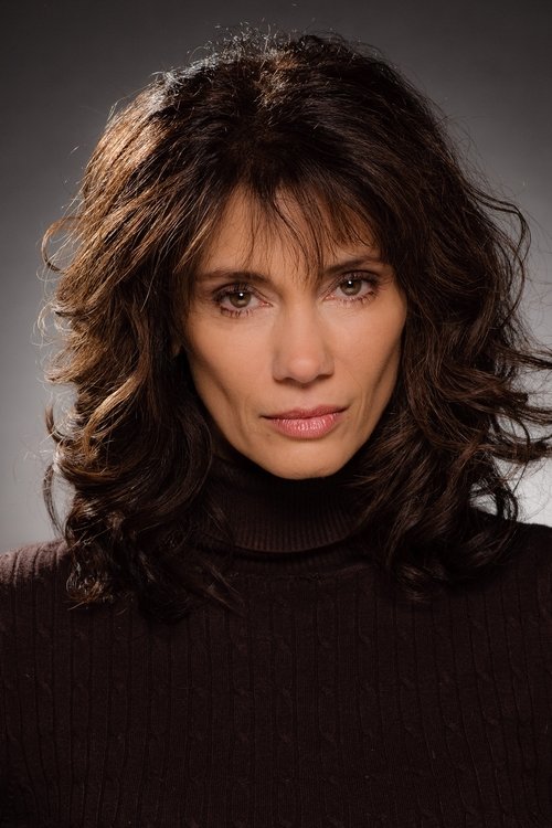 Debrianna Mansini as Ms. Pearl