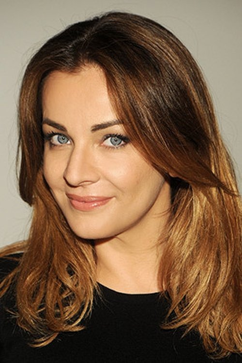 Vanessa Gallipoli as infermiera De Matteis