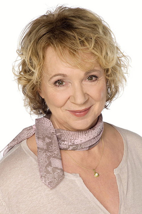 Madeleine Lierck as Inge