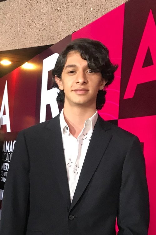 Luis Alfonso Moreno as Ricardo