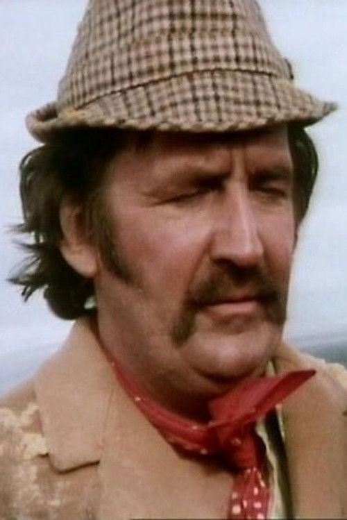 Alan Curtis as Jack Phipps