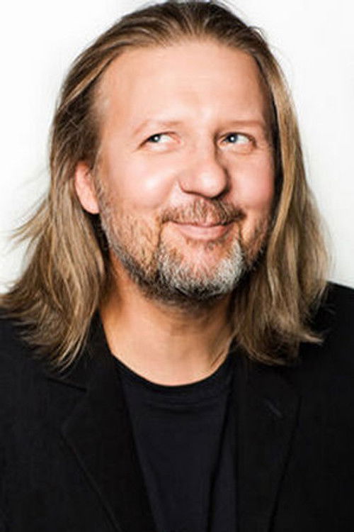 Robert Kowalski as Maciek 'Andżulina' Ankiewicz