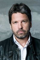 Arnaud Poivre D'Arvor as Journaliste Clinique vétérinaire