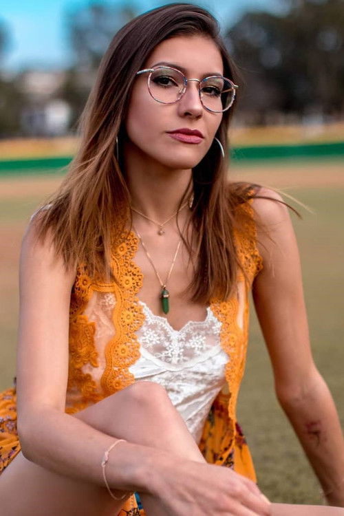 Lirio Karina as Mayra