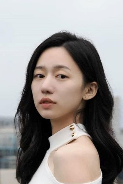 Arlena Chang as He Cai-wei