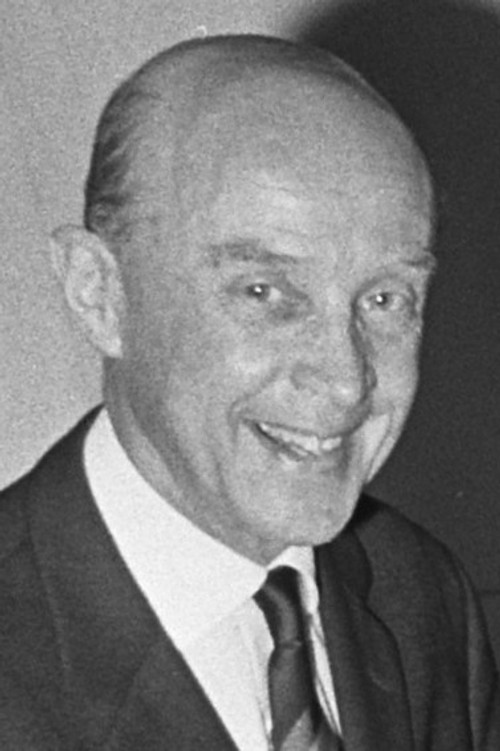 Chris Baay as Schimmelman