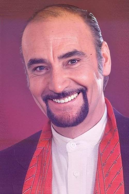 Alfonso Munguía as Padrastro