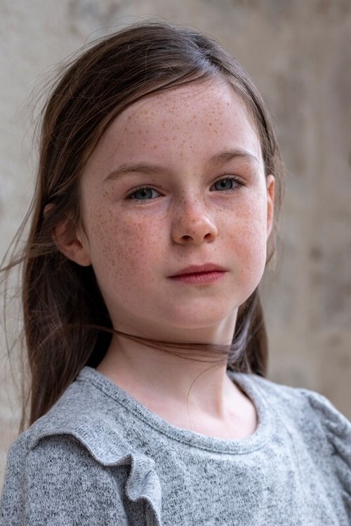 Capucine Sainson-Fabresse as Clémence