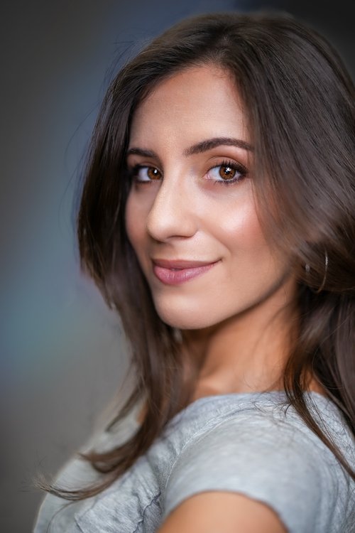 Eliana Ghen as Magdalena