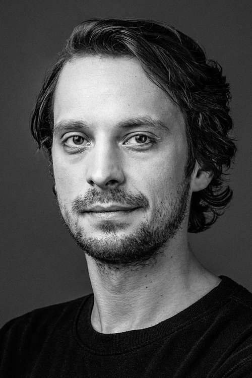 Matyáš Řezníček as Guard Commander