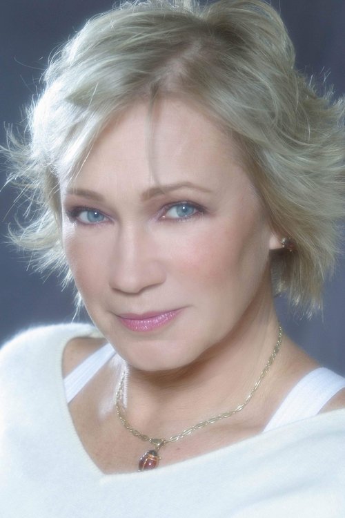 Dorottya Udvaros as Mari