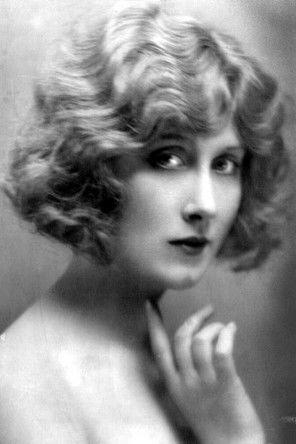 Helen Lee Worthing as Mrs. Loring