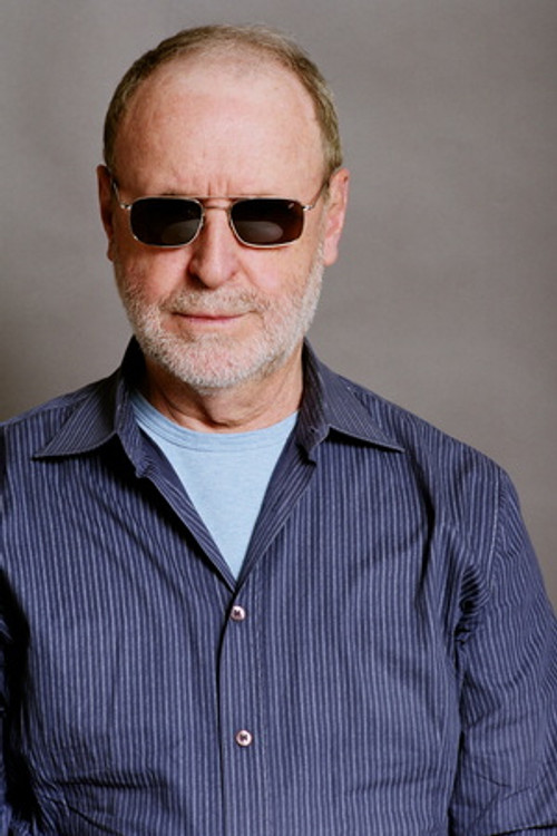 Raynold Gideon as Ray