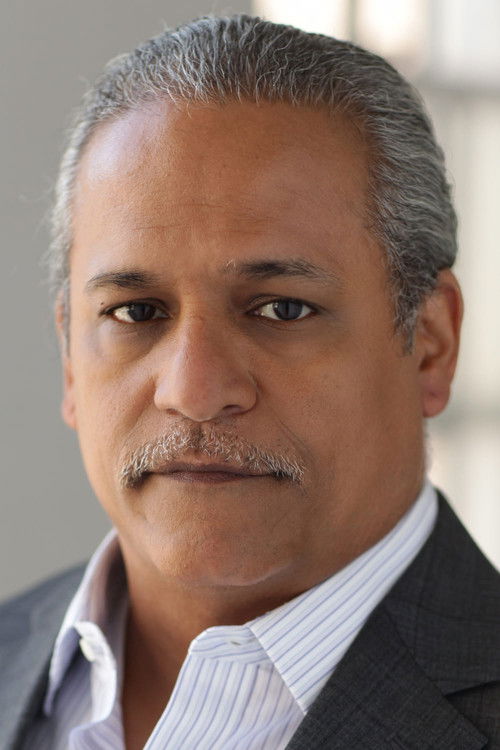 Fermin Padilla III as Octavio