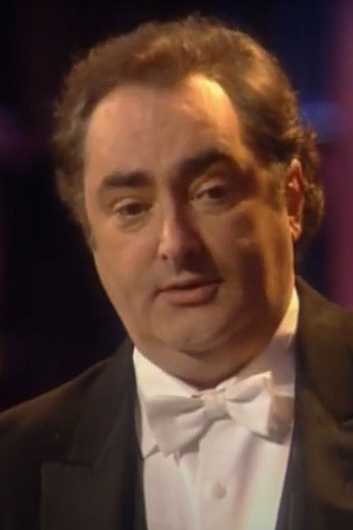 Dennis O'Neill as Sänger