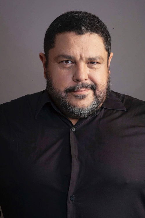 José de Campos as Presuntinho