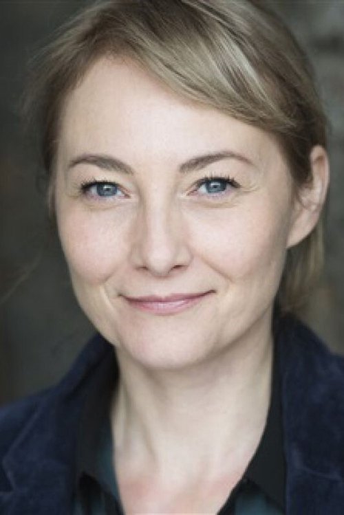 Floriane Potiez as Lisa Bianconi