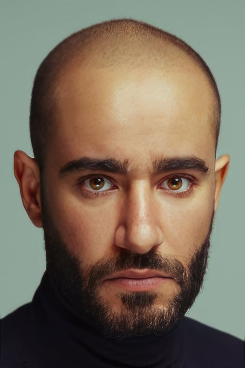 Lamine Belkhodja as Khaled