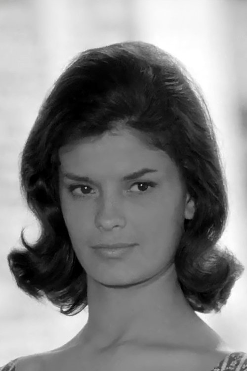 Edda Ferronao as La ragazza della valigia smarrita a Civitavecchia