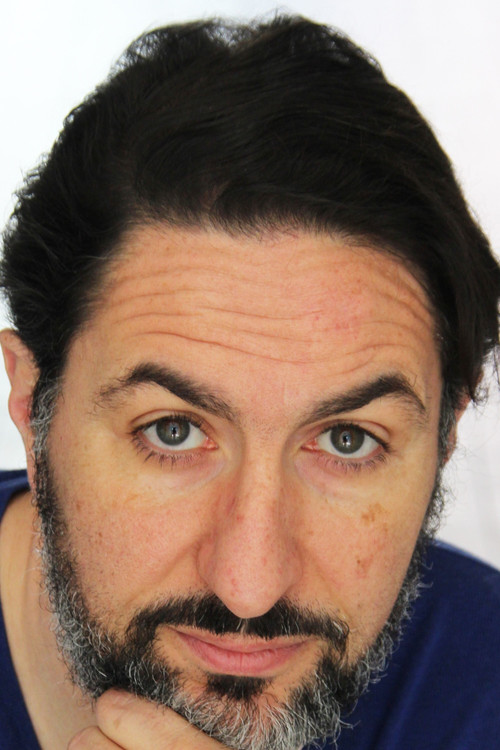 Michaël Barchechath as Professeur de Yoga