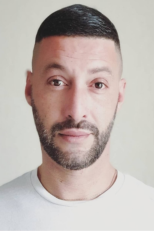 Zaher Rehaz as L'éducateur