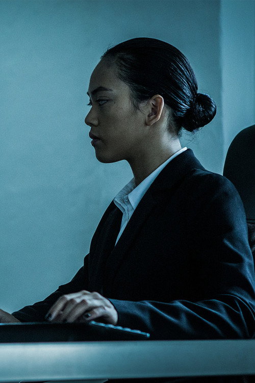 Carmina Soriano as Recordist