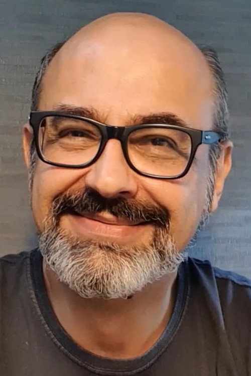 Élcio Sodré as Shiryu (voice)