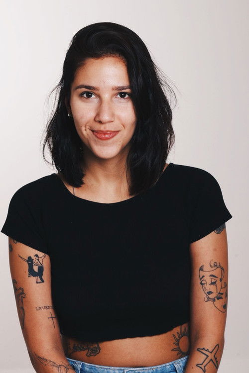 Victoria Gram as Elisa