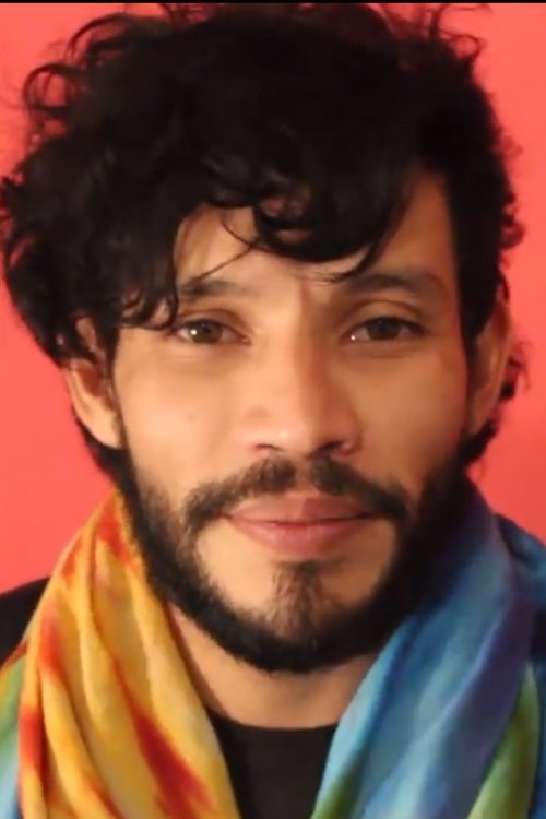 Cristian Salguero as Ricardo