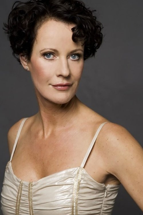 Britta Schmeling as Klara