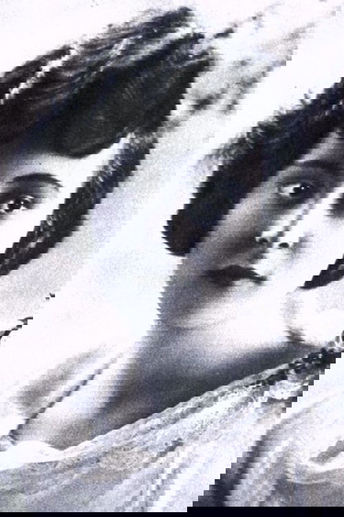 Sylvia Breamer as Blanche Ingram