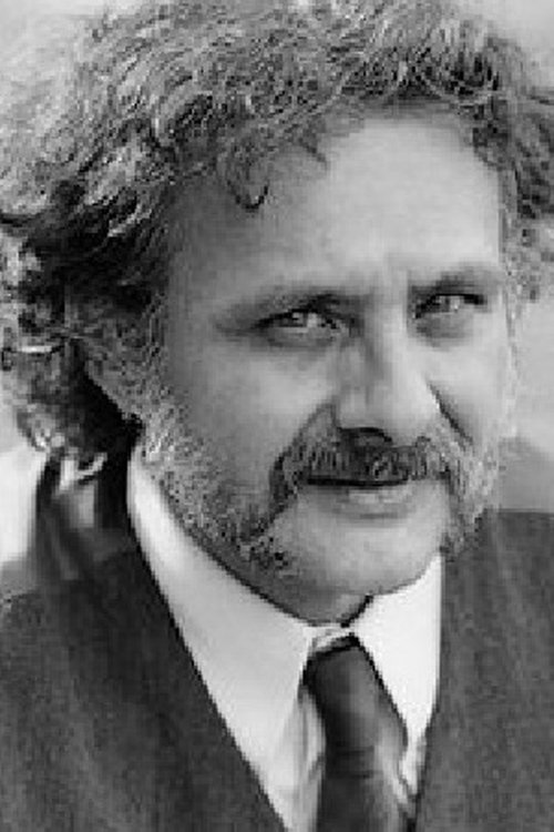 Stefano Mondini as Custode del Vento (voice)