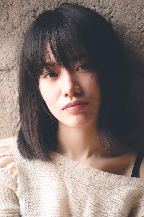 Cindy Fong Fung-Yi as Child Tung's Mum