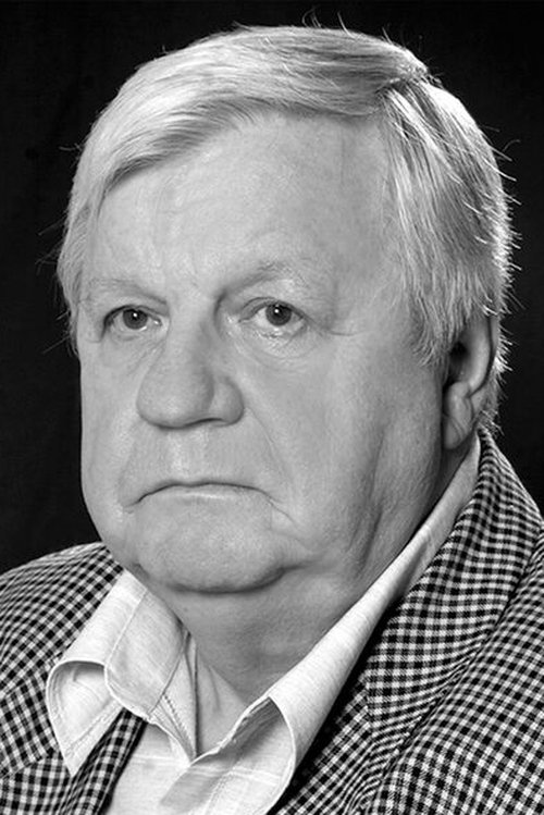 Yurii Mazhuha as Stepan Kuzmin