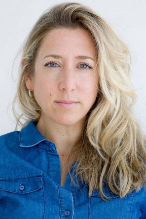 Marie-Ève Verdier as Tourist #1